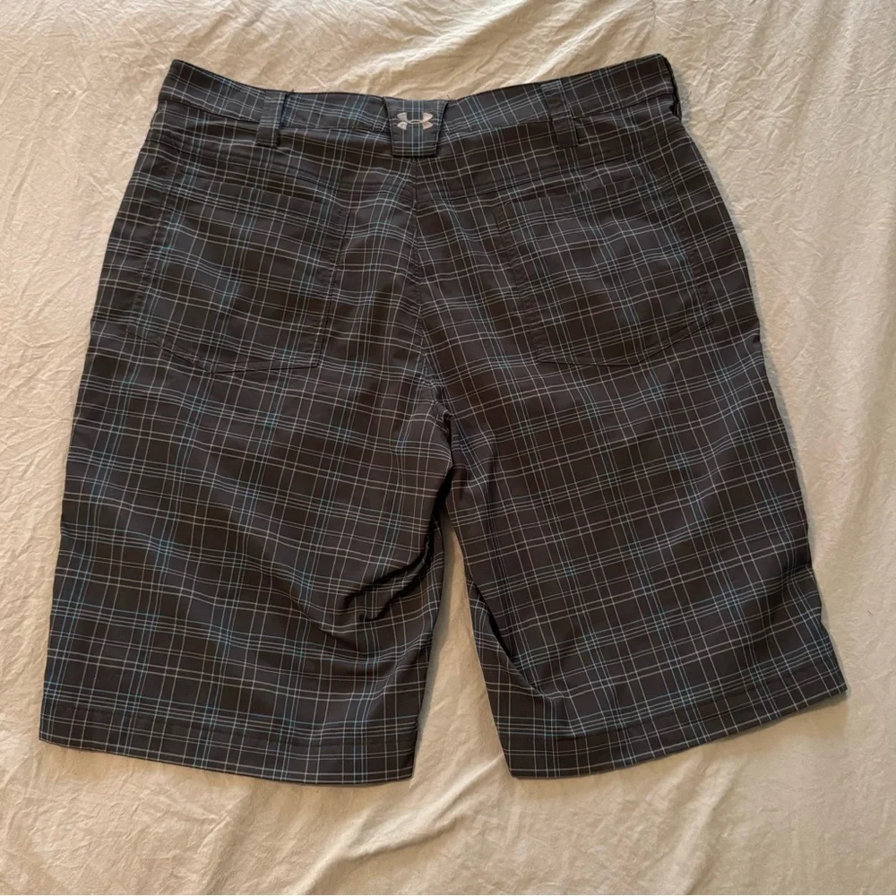 Under Armour Heatgear Golf Shorts‎ Chino Style Moisture Wicking Men’s Size 34